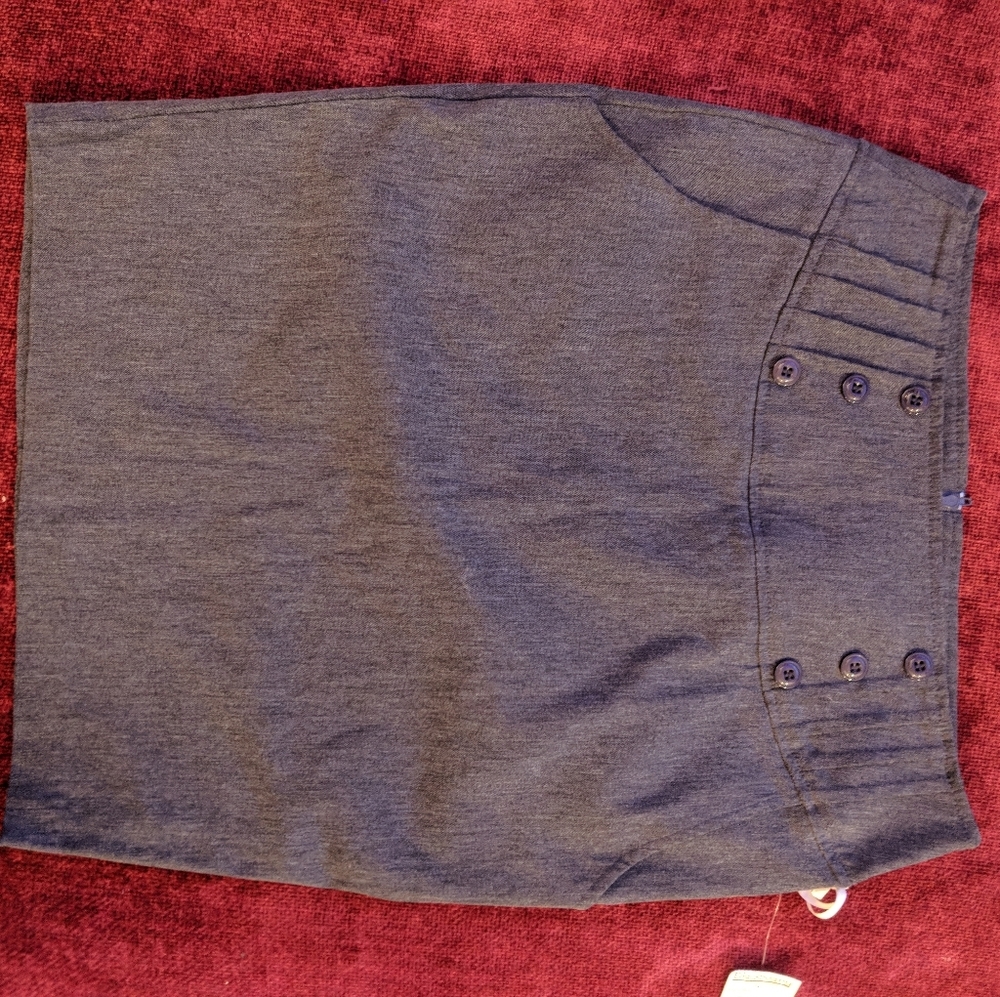 Gray pencil skirt